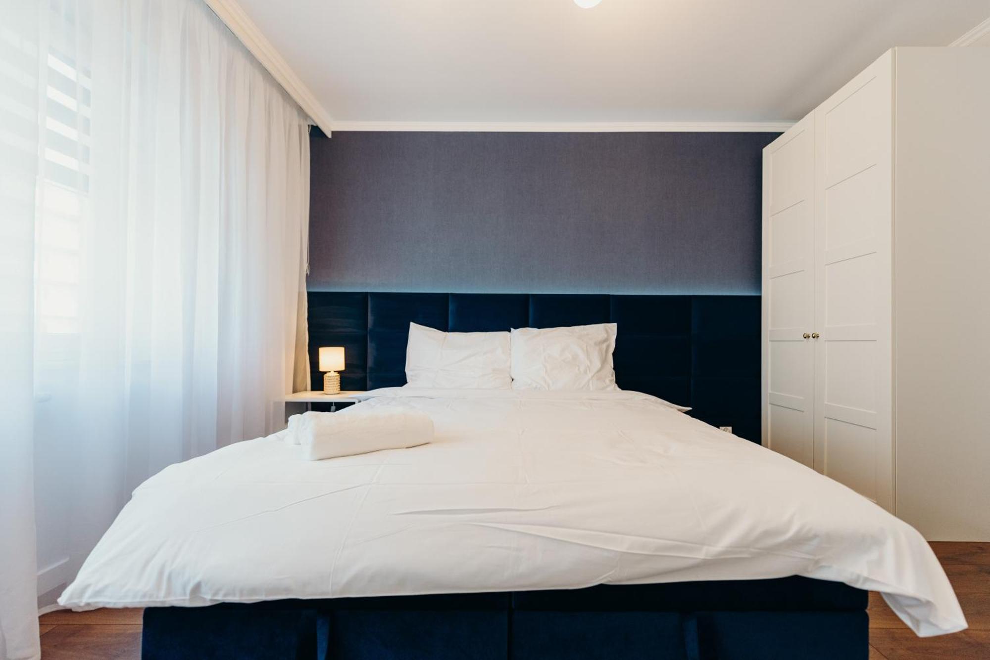 3 Bedrooms Premium Bella Blue For 8 Guests With Ac And Free Out Side Parking Жешув Экстерьер фото