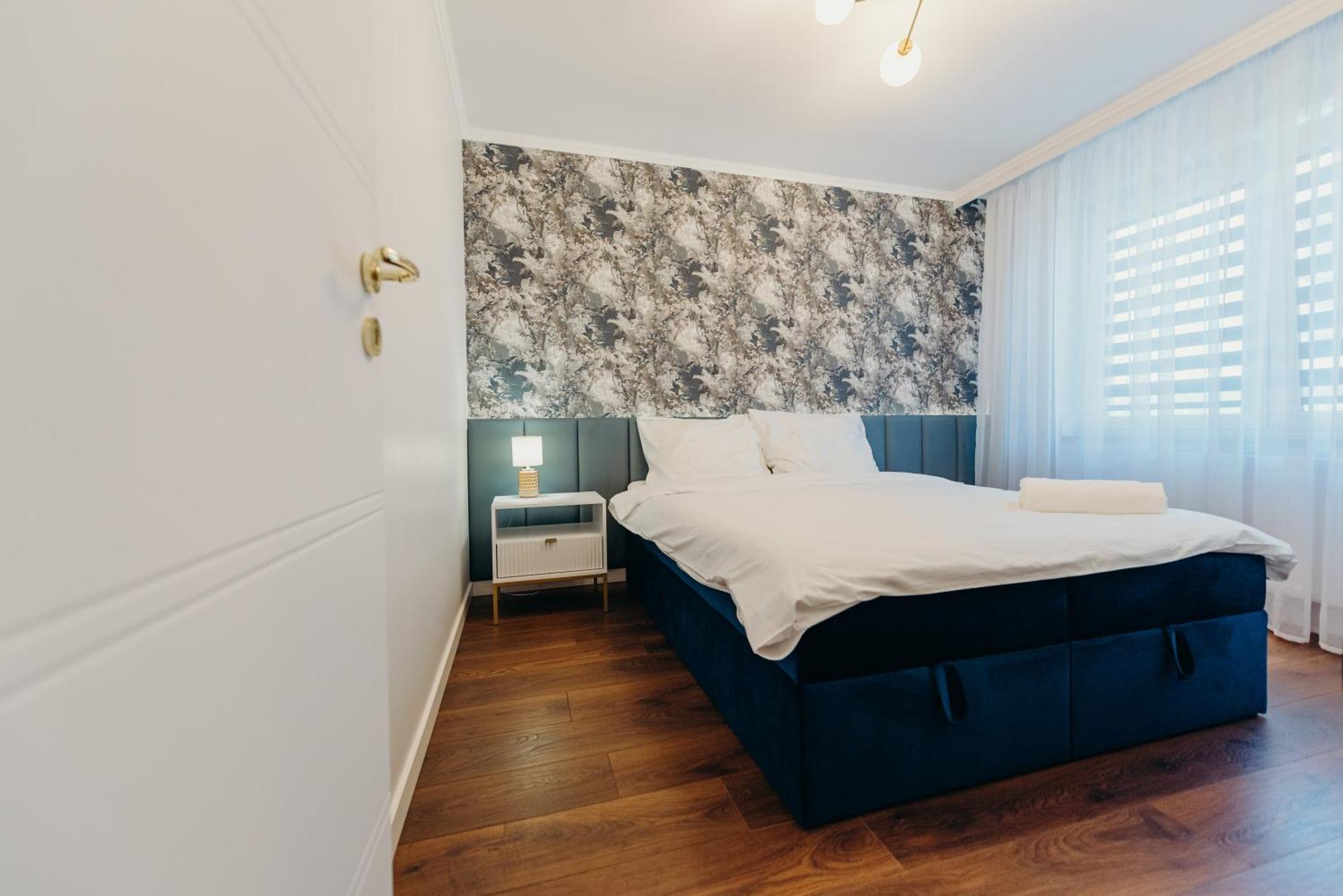 3 Bedrooms Premium Bella Blue For 8 Guests With Ac And Free Out Side Parking Жешув Экстерьер фото