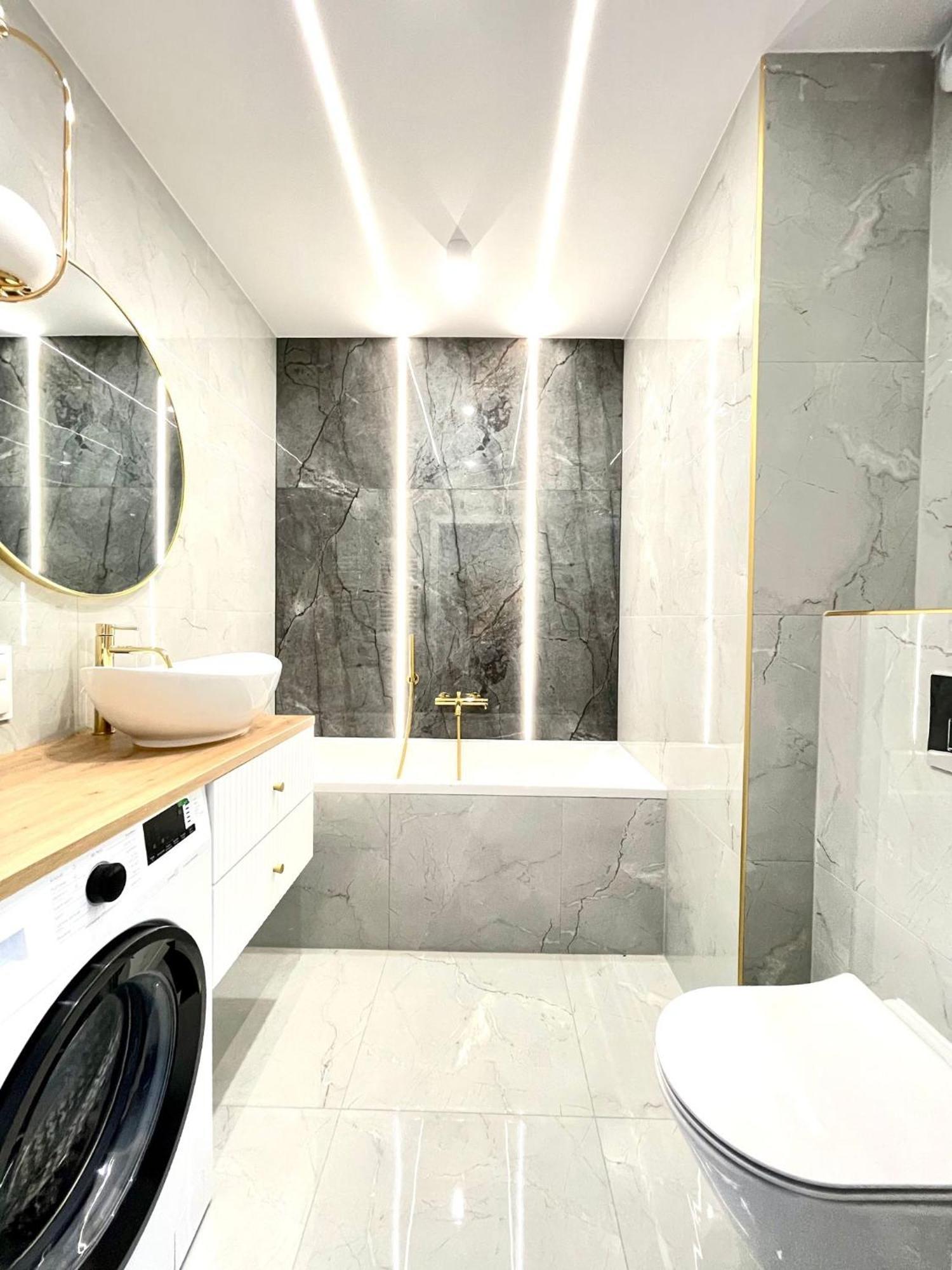3 Bedrooms Premium Bella Blue For 8 Guests With Ac And Free Out Side Parking Жешув Экстерьер фото